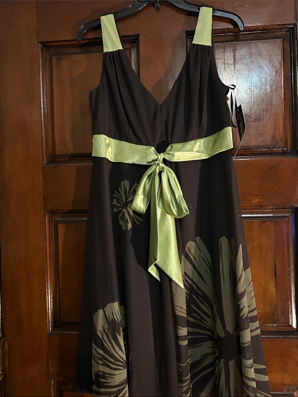 Jessica Howard Brown Maxi Dress with Green Satin Tie